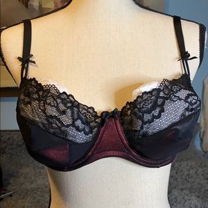 Fredrick’s of Hollywood maroon and black bra